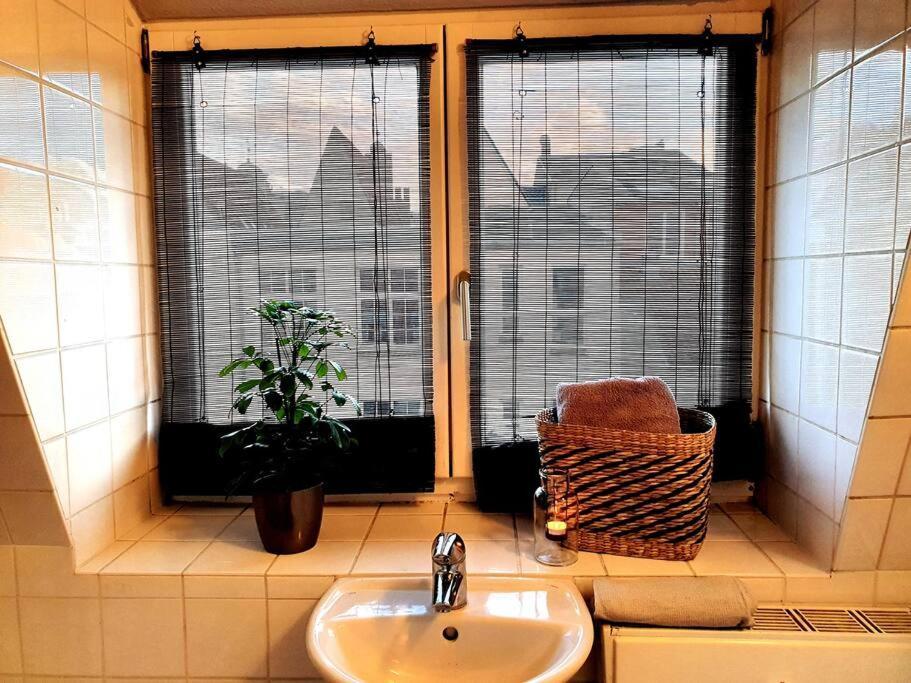 Rostock Hautnah Erleben - Schoene Maisonette 2Og Ngoại thất bức ảnh